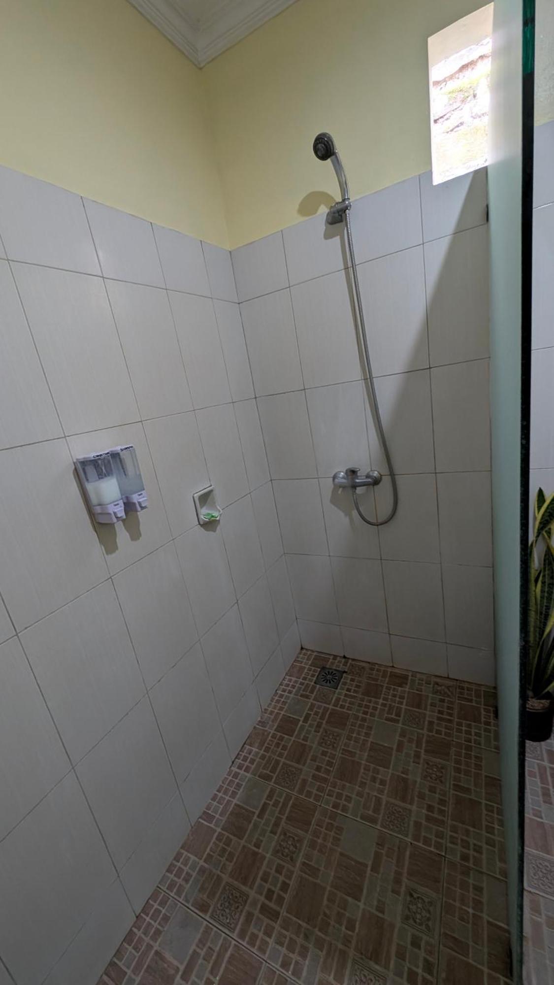 Krisda Ubud Guest House Dış mekan fotoğraf